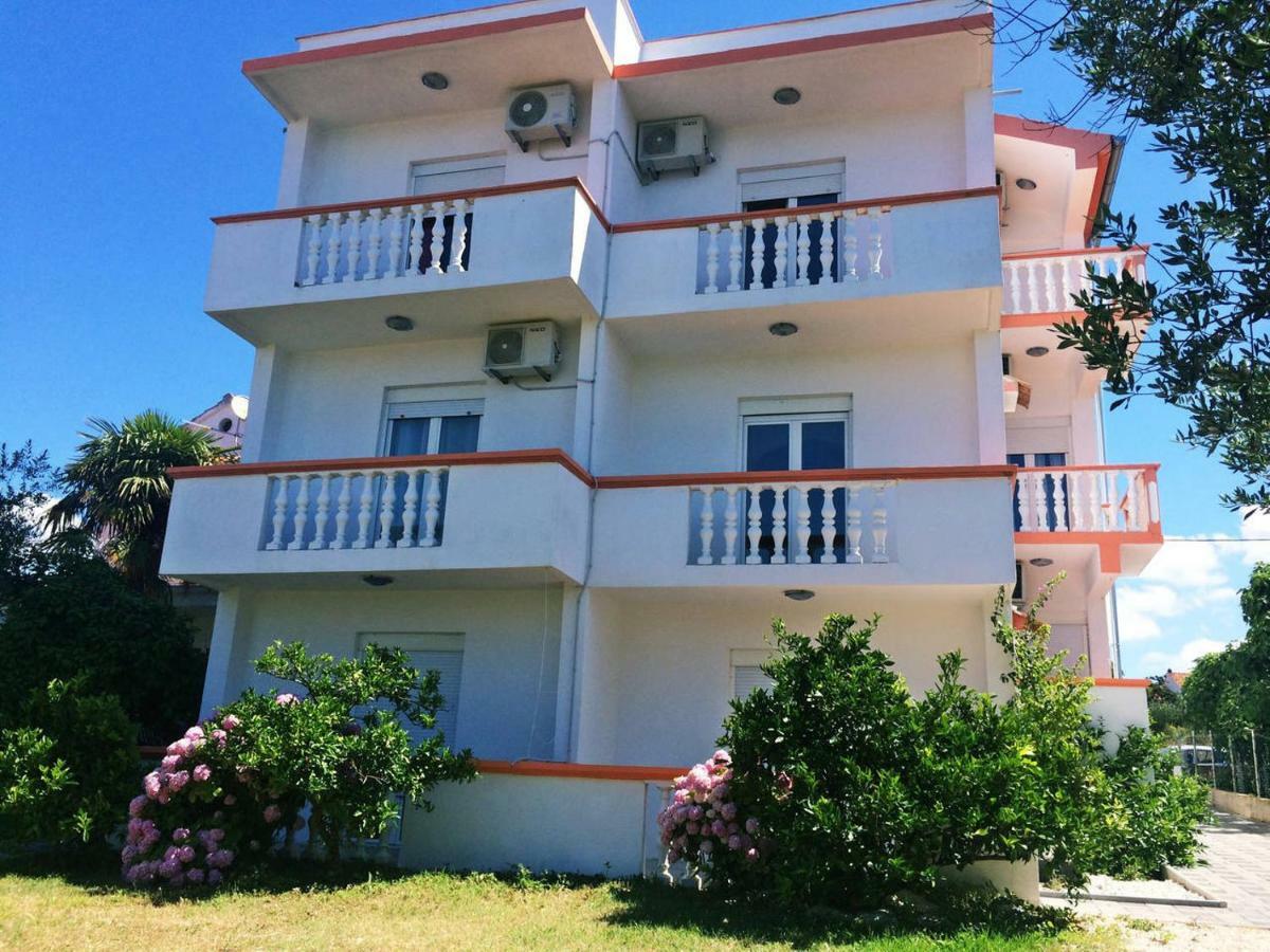 Ika Apartments Bibinje Exterior photo